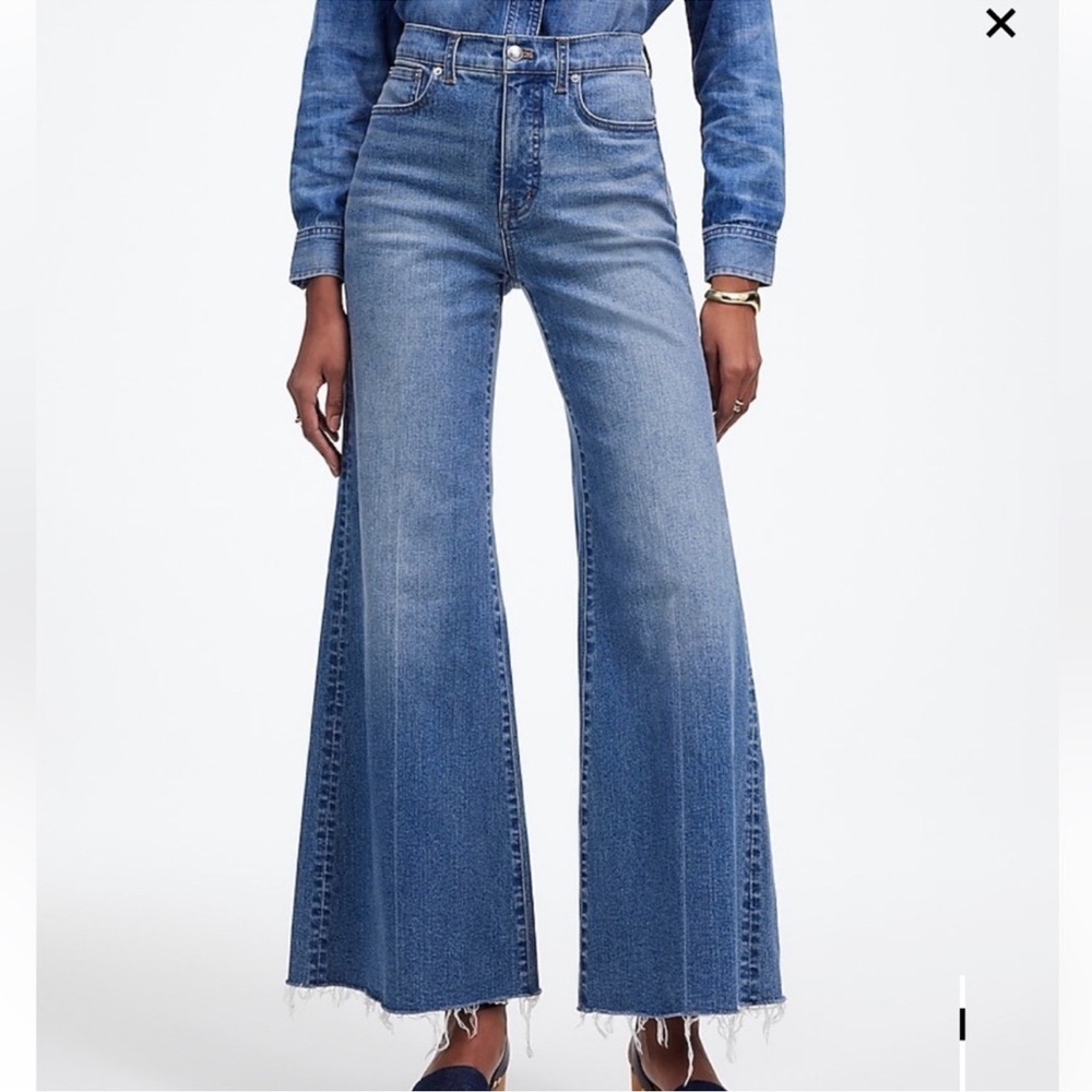 Madewell Petite Flared Wide-Leg Crop Jean 24P